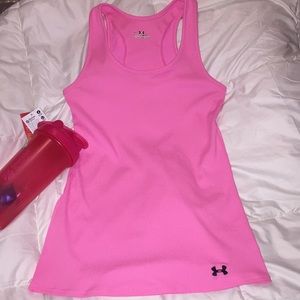 Like new Under Armour heat gear tank top!